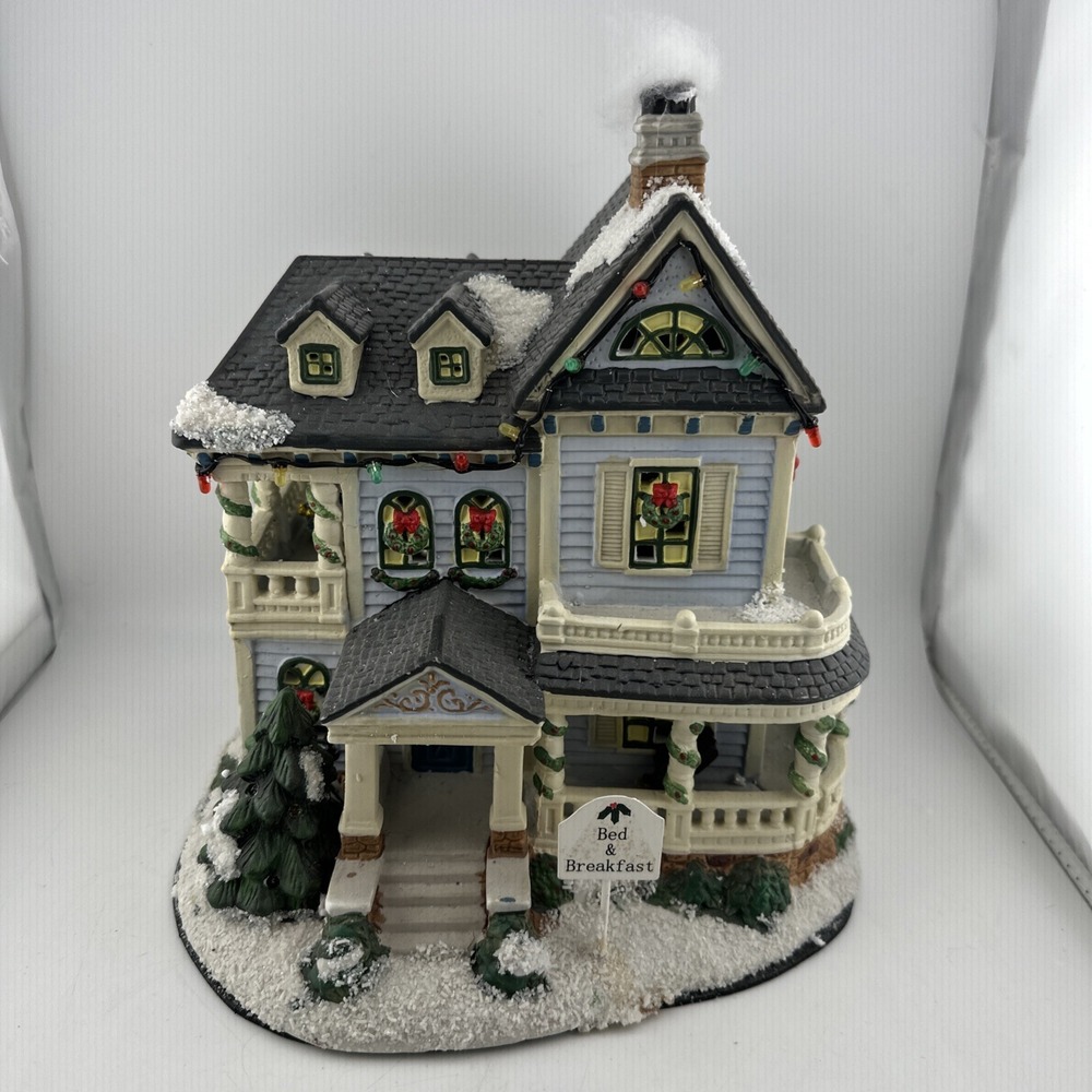 St Nicholas Square Village Bed & Breakfast Illuminated Retired Christmas 2008